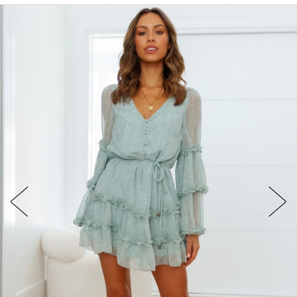 Lyric of Mia Dress Sage Green Size Small